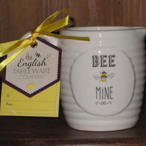 NWT English Tableware Co Be Mine Bee Mine Happy Creamer Jug Honey David Mason - Picture 5 of 13
